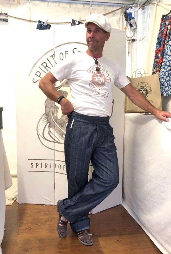 Lindy Hop gurkha pants by Spirit of St. Louis indossato da un cliente durante il Summer Jamboree 2022 a Senigallia (Italia)